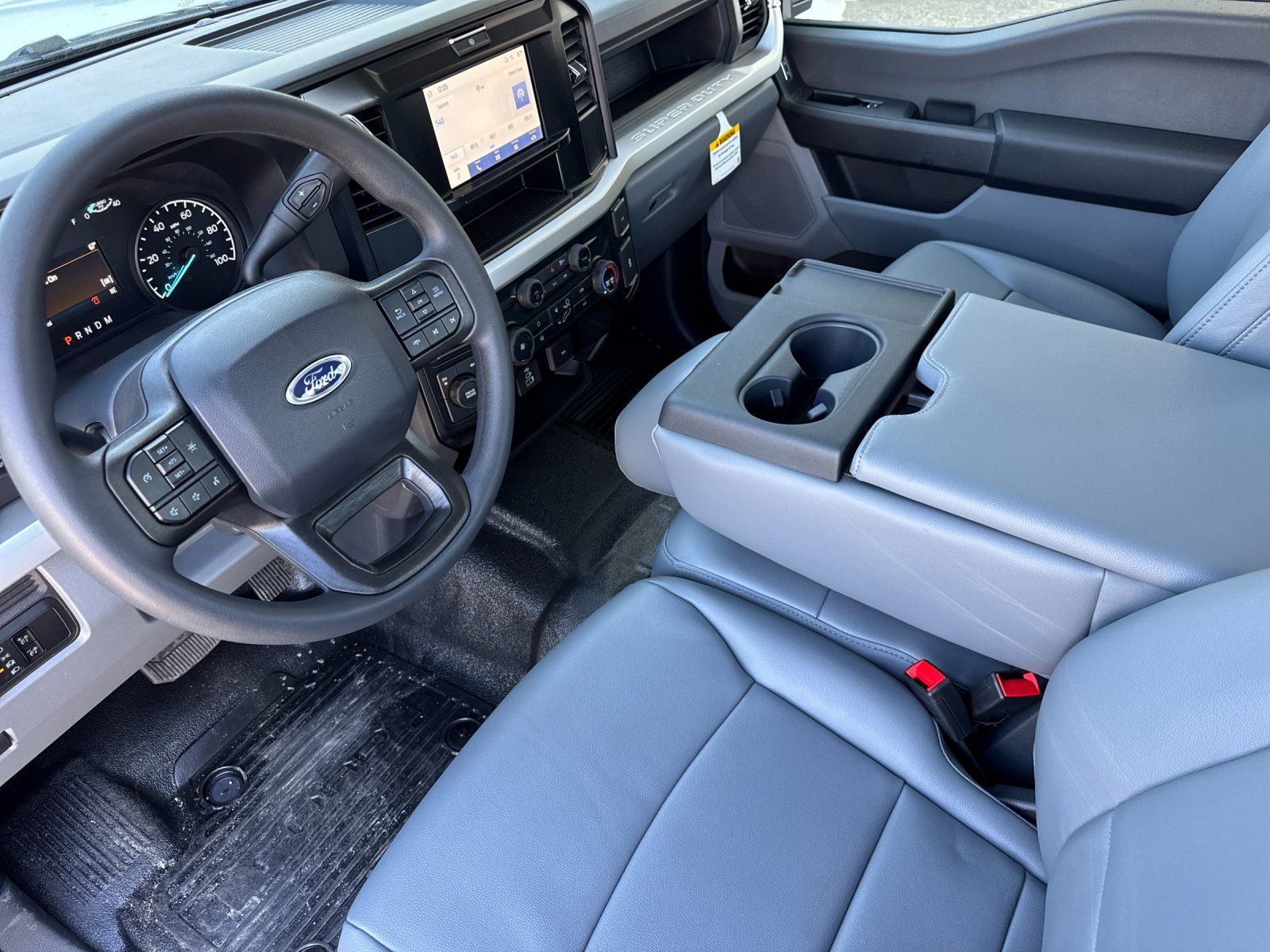 2025 Ford F-450 Super Duty Chassis Cab XL - Photo 9