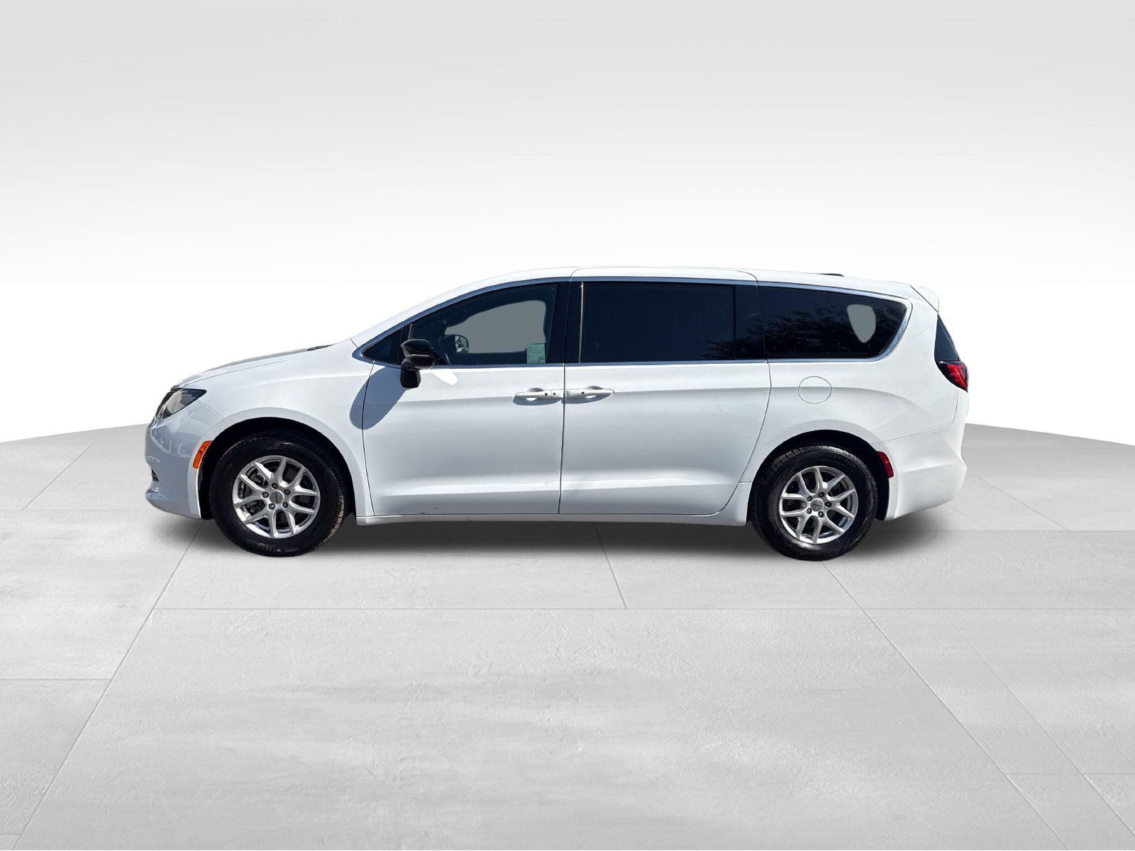 Certified 2025 Chrysler Voyager LX w/ 3rd Row Seating Minivan/Van