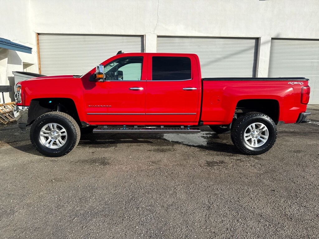 Certified 2017 Chevrolet Silverado 1500 LTZ Crew Cab V8 4x4 w/ Lift Kit! Truck