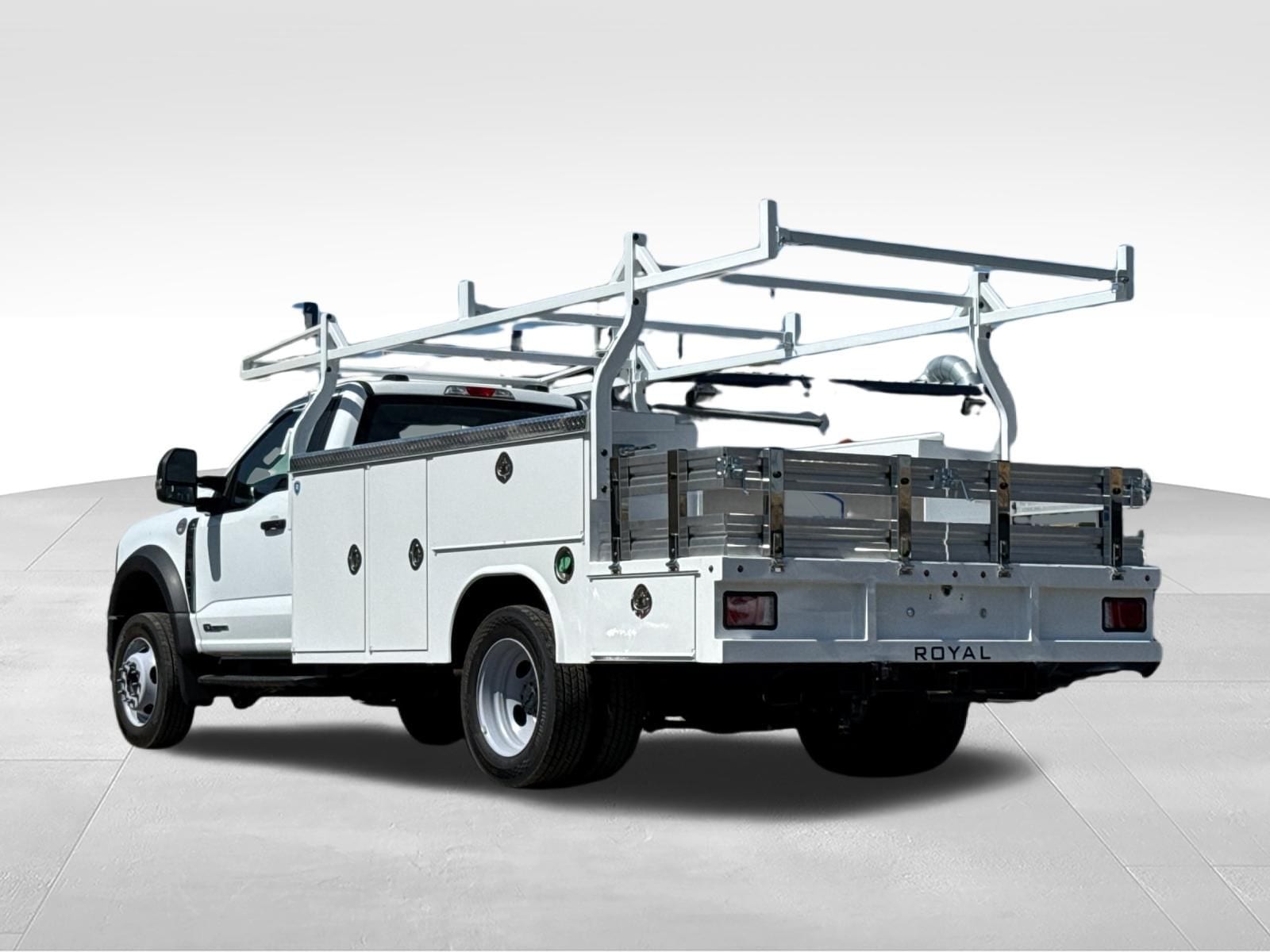 2024 Ford F-550 Super Duty Chassis Cab XL - Photo 6