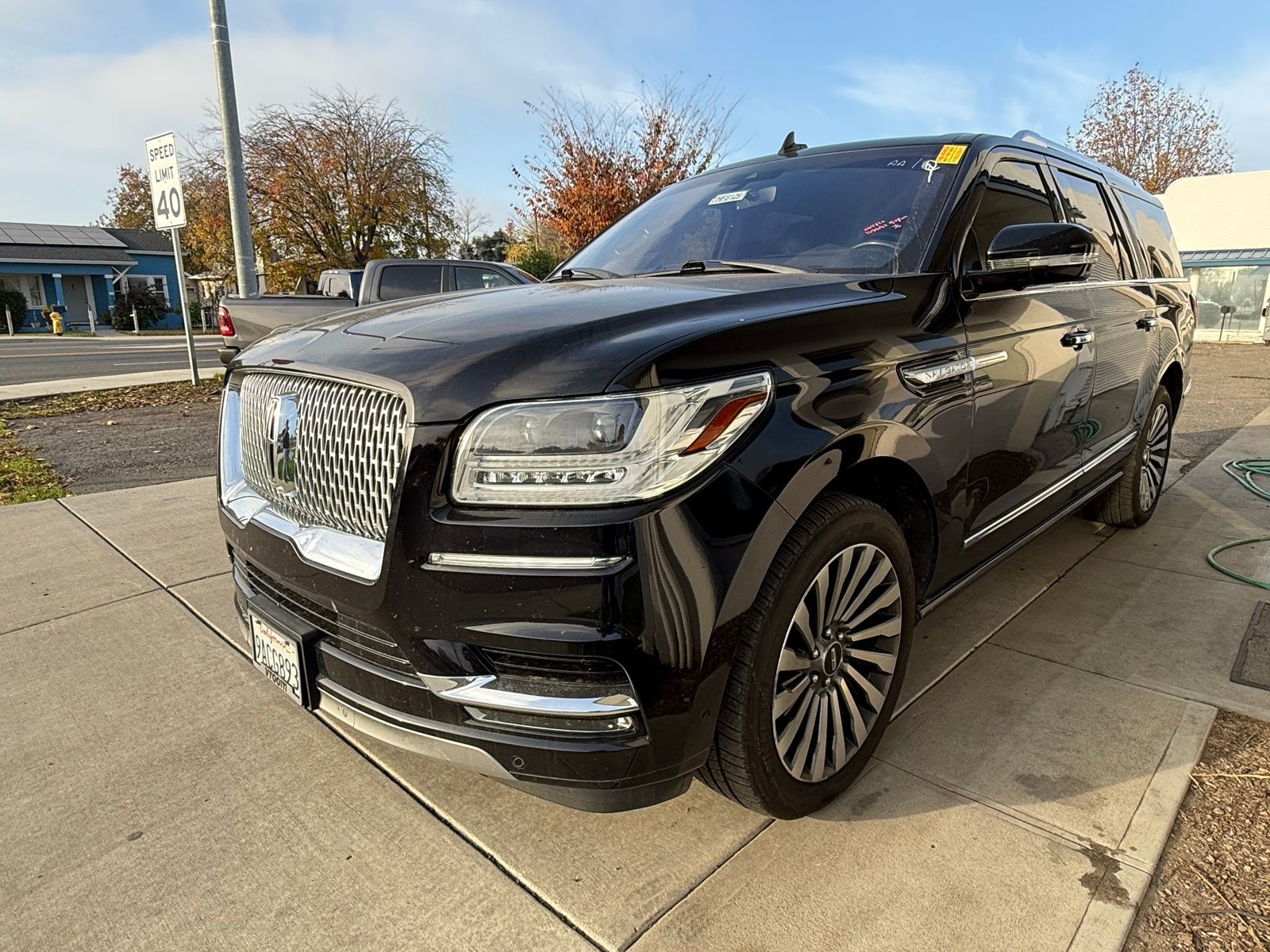 2019 Lincoln Navigator L Reserve photo 3