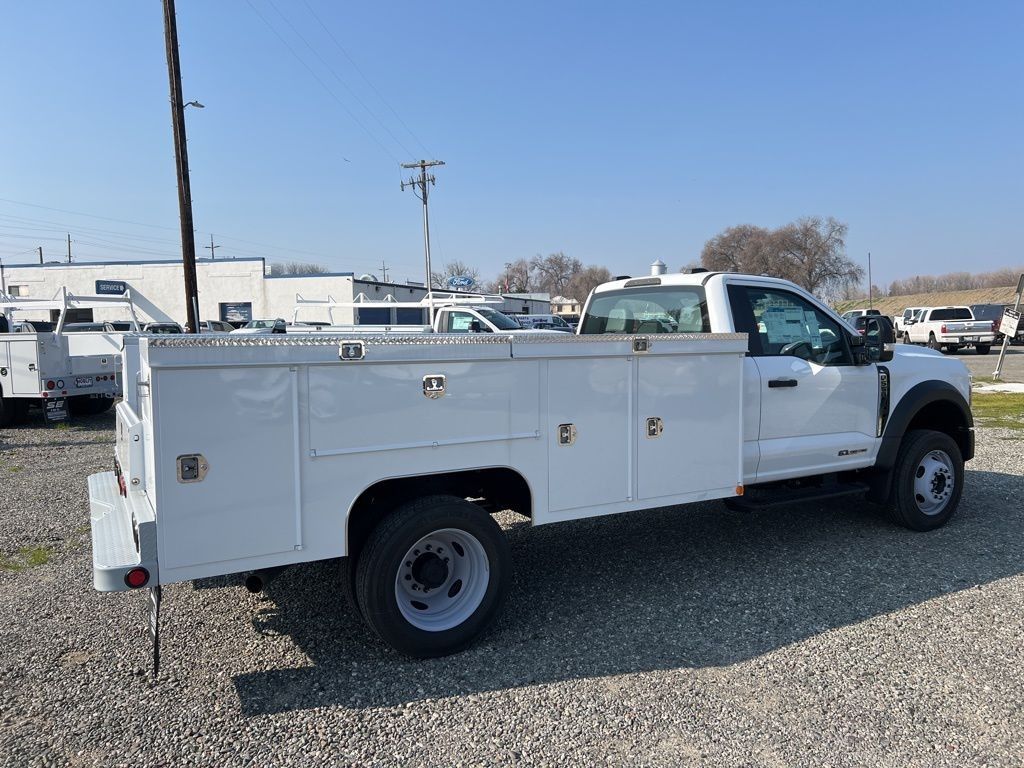 2024 Ford F-550 XL photo 4