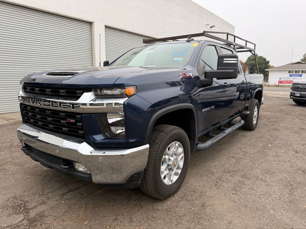 2023 Chevrolet Silverado 2500HD LT Z71 photo 3