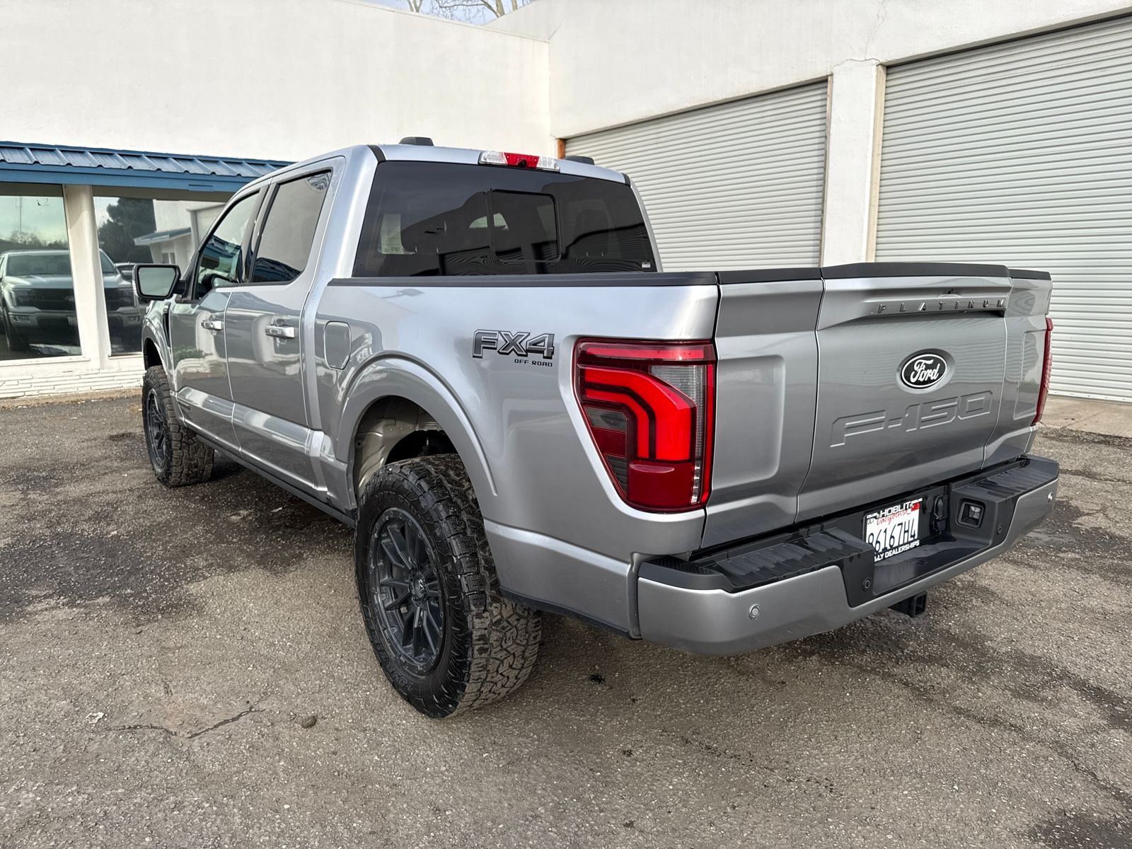 2025 Ford F-150 Platinum Crew Cab Powerboost photo 2