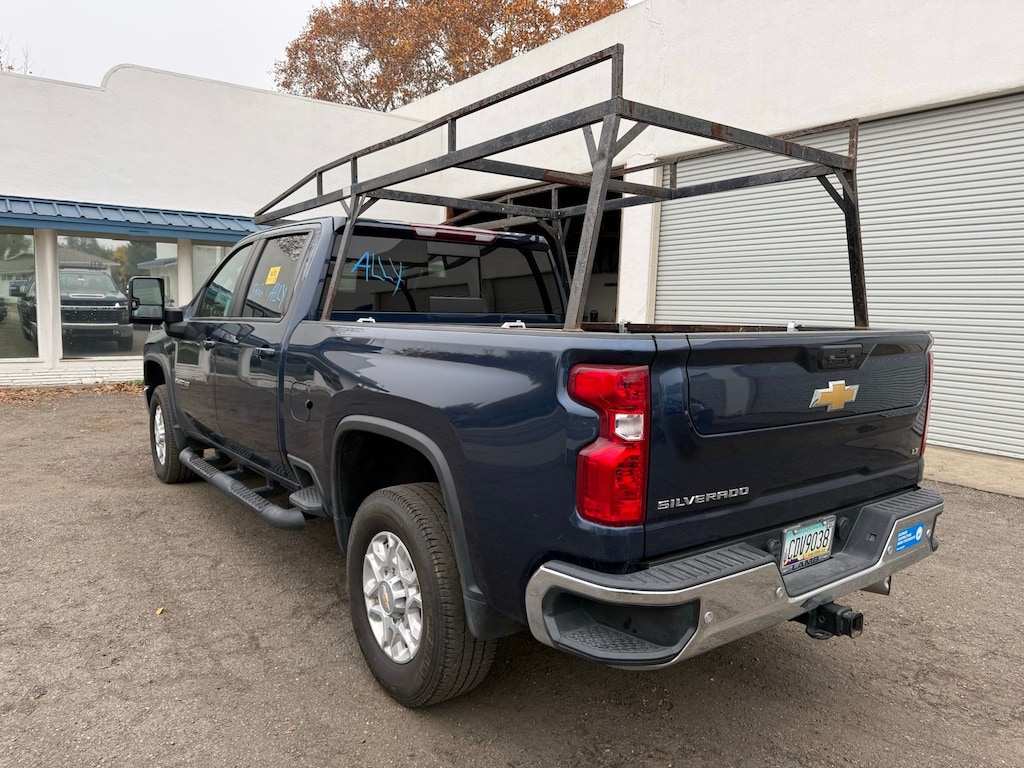 2023 Chevrolet Silverado 2500HD LT Z71 photo 2