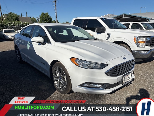 2017 Ford Fusion Hybrid SE w/ Leather & 53k Miles Sedan