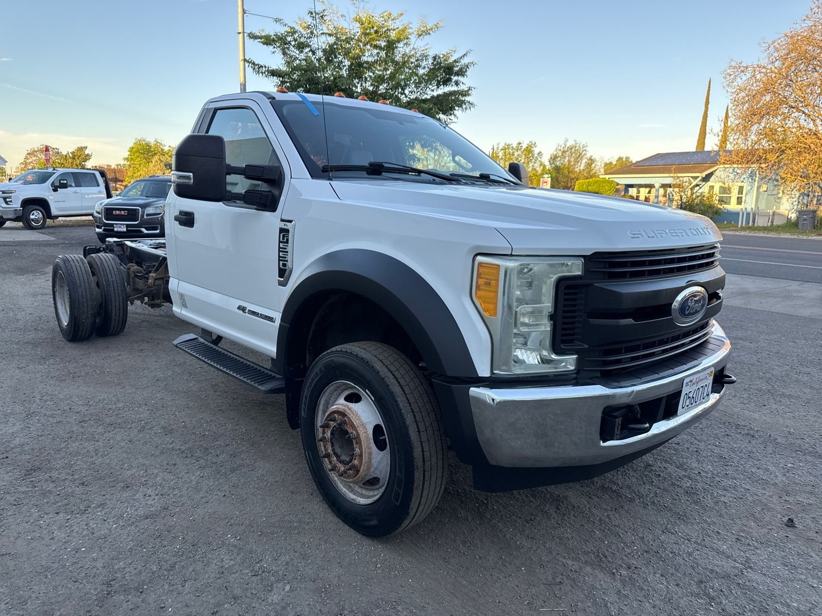 2017 Ford F-550SD XL DRW Powerstroke Cab/Chassis photo 6