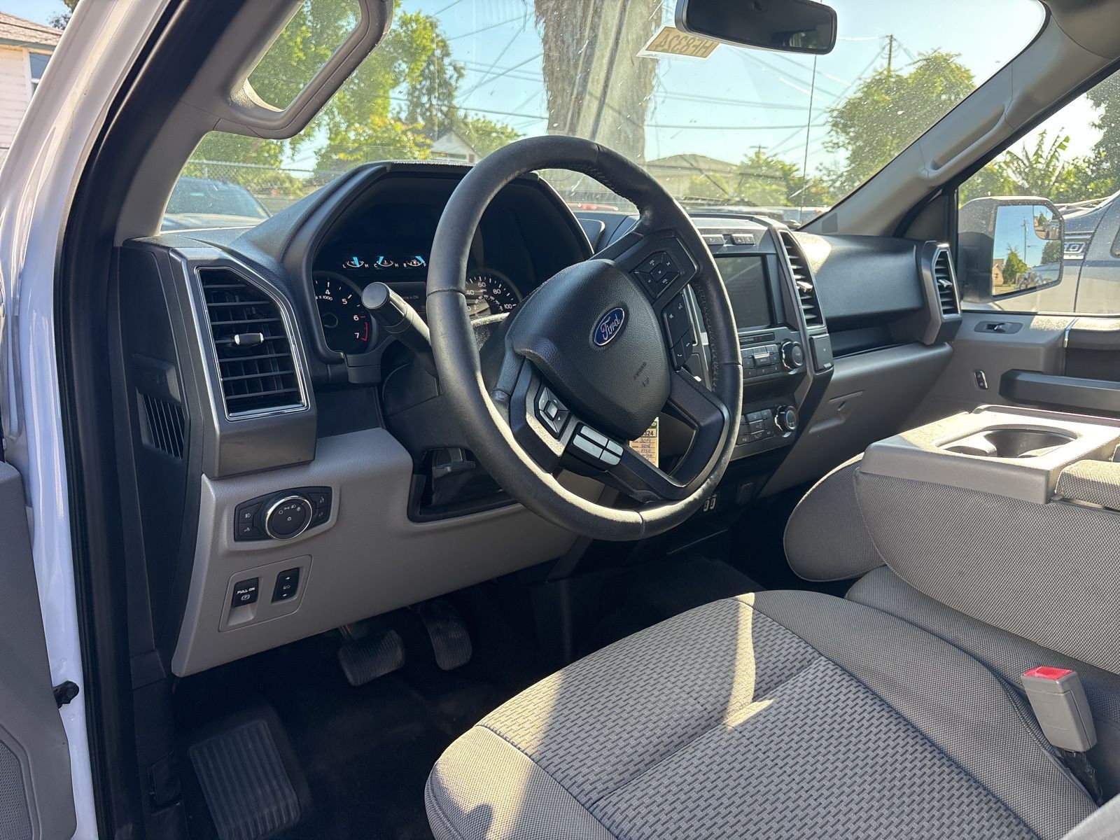 2019 Ford F-150 XLT Extended Cab Ecoboost photo 5