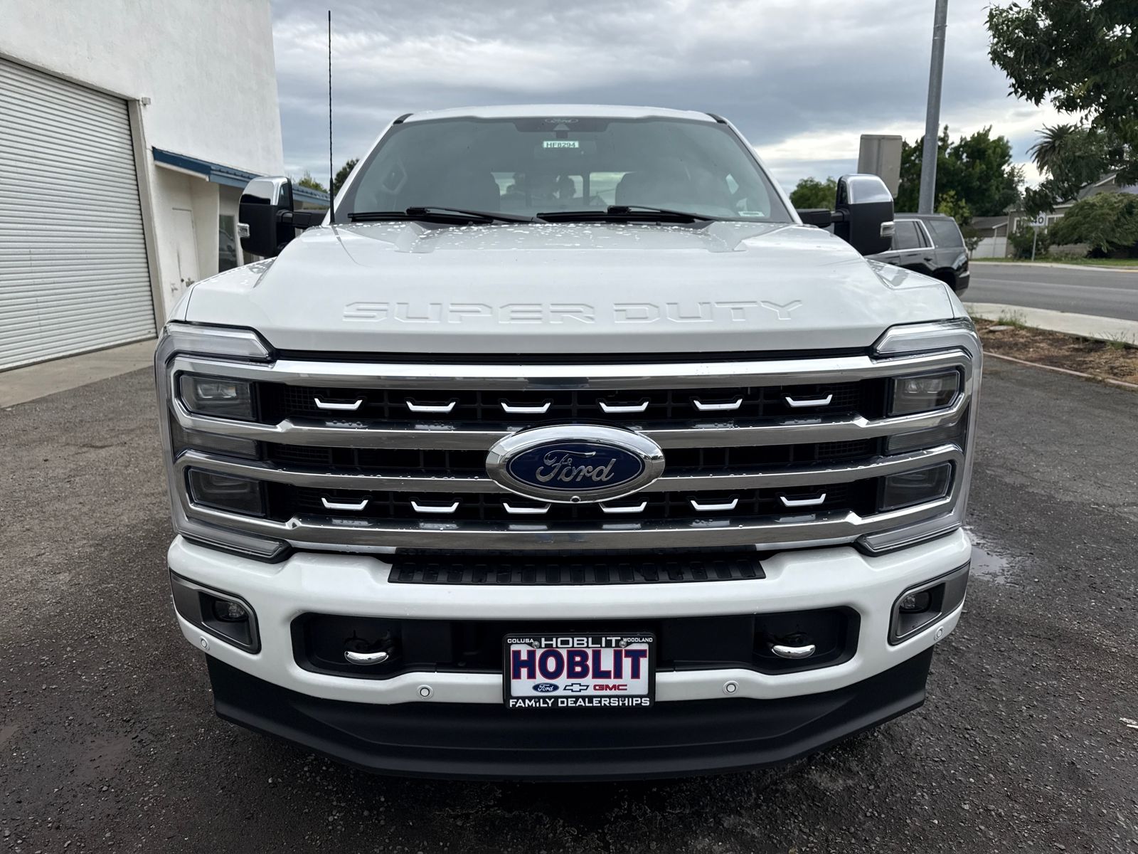 2024 Ford F-350SD Platinum FX4 Crew Cab Short Bed Powerstroke photo 3