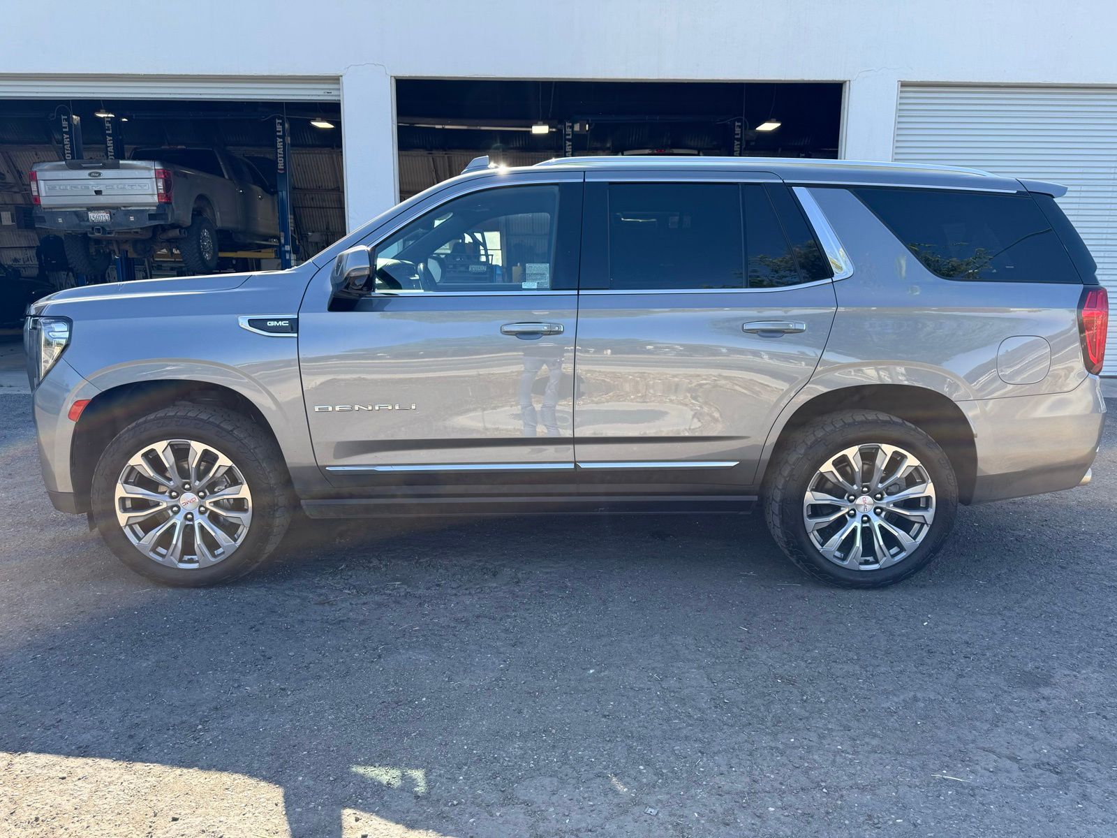 Certified 2021 GMC Yukon Denali with VIN 1GKS2DKL3MR332117 for sale in Colusa, CA
