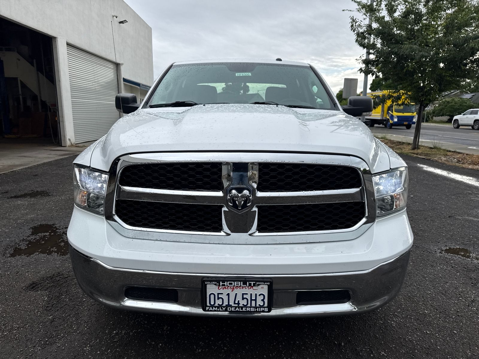 2021 Ram 1500 Classic Tradesman Crew Cab Hemi V8 photo 3