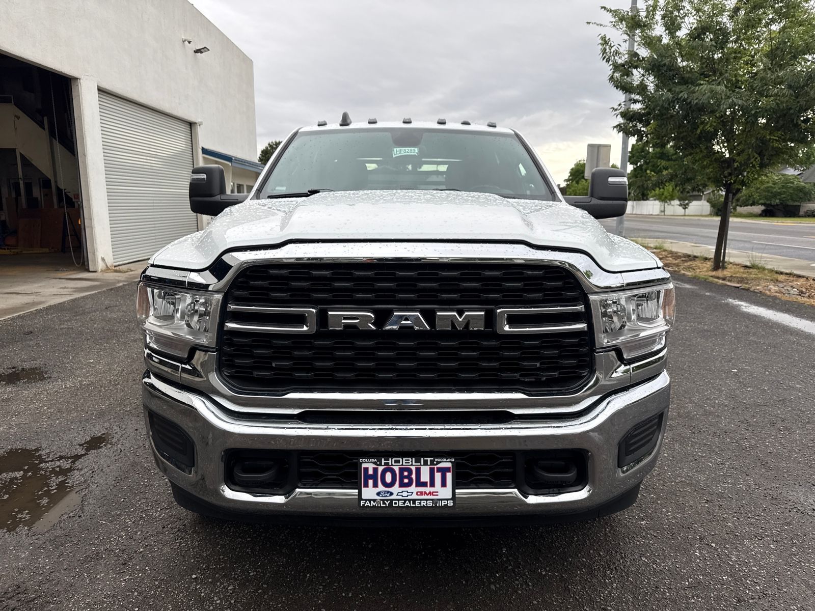 2024 Ram 3500 SLT Crew Cab 4x4 Cummins w/ 9 Flat Bed/Gooseneck P photo 3