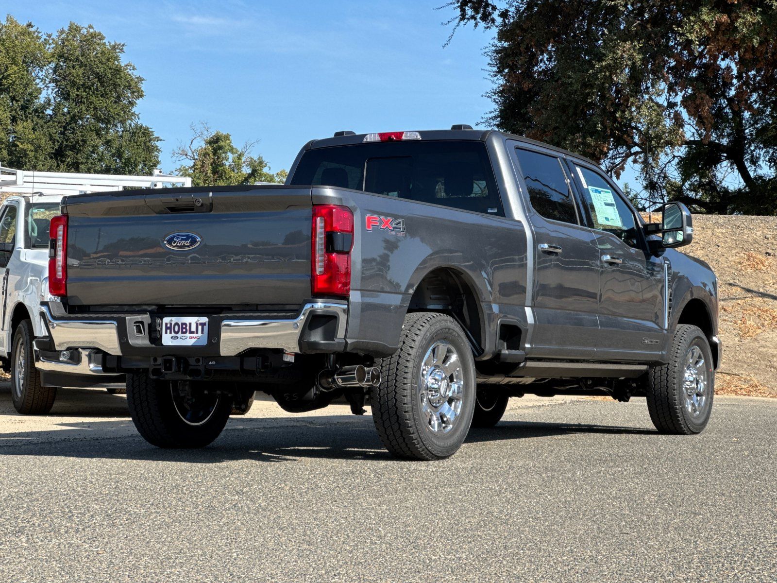 2026 Ford F-250 Lariat photo 3