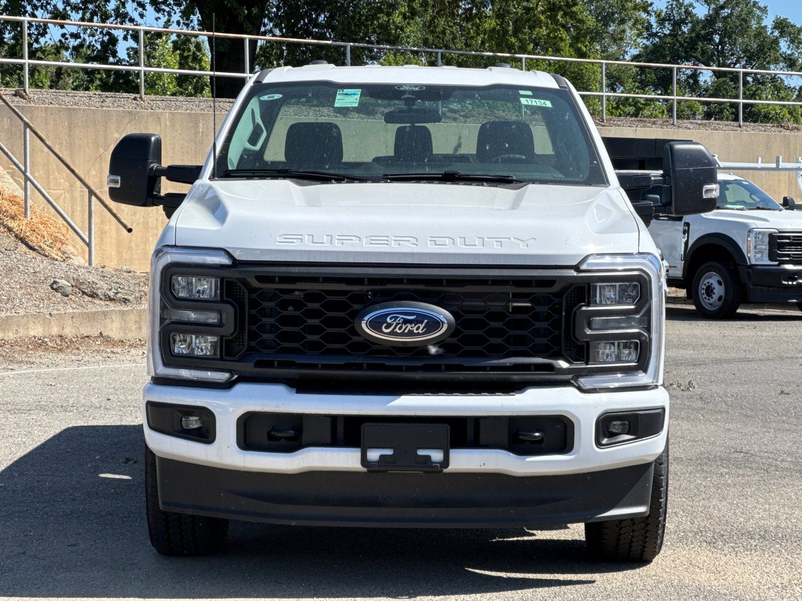 2025 Ford F-350 Super Duty XL - Photo 8
