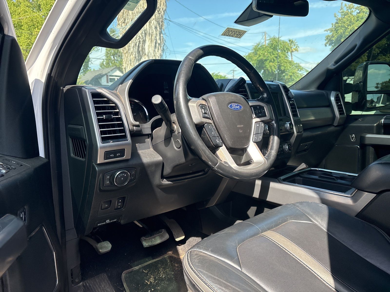2019 Ford F-350SD Platinum photo 5
