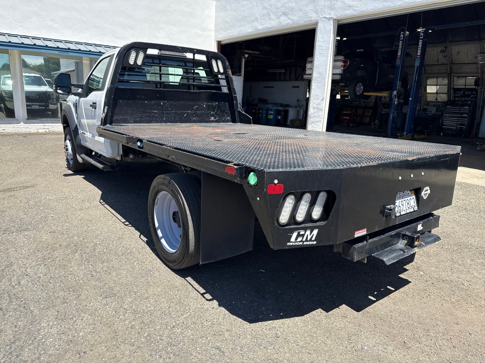 2019 Ford F-550 photo 2