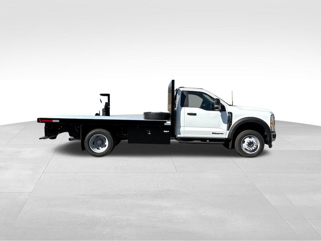 Used 2024 Ford F-550SD XL DRW Chassis