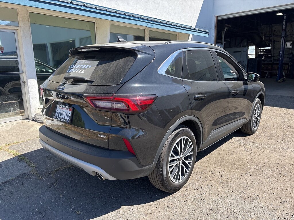 2025 Ford Escape Plug-In Hybrid Base photo 2