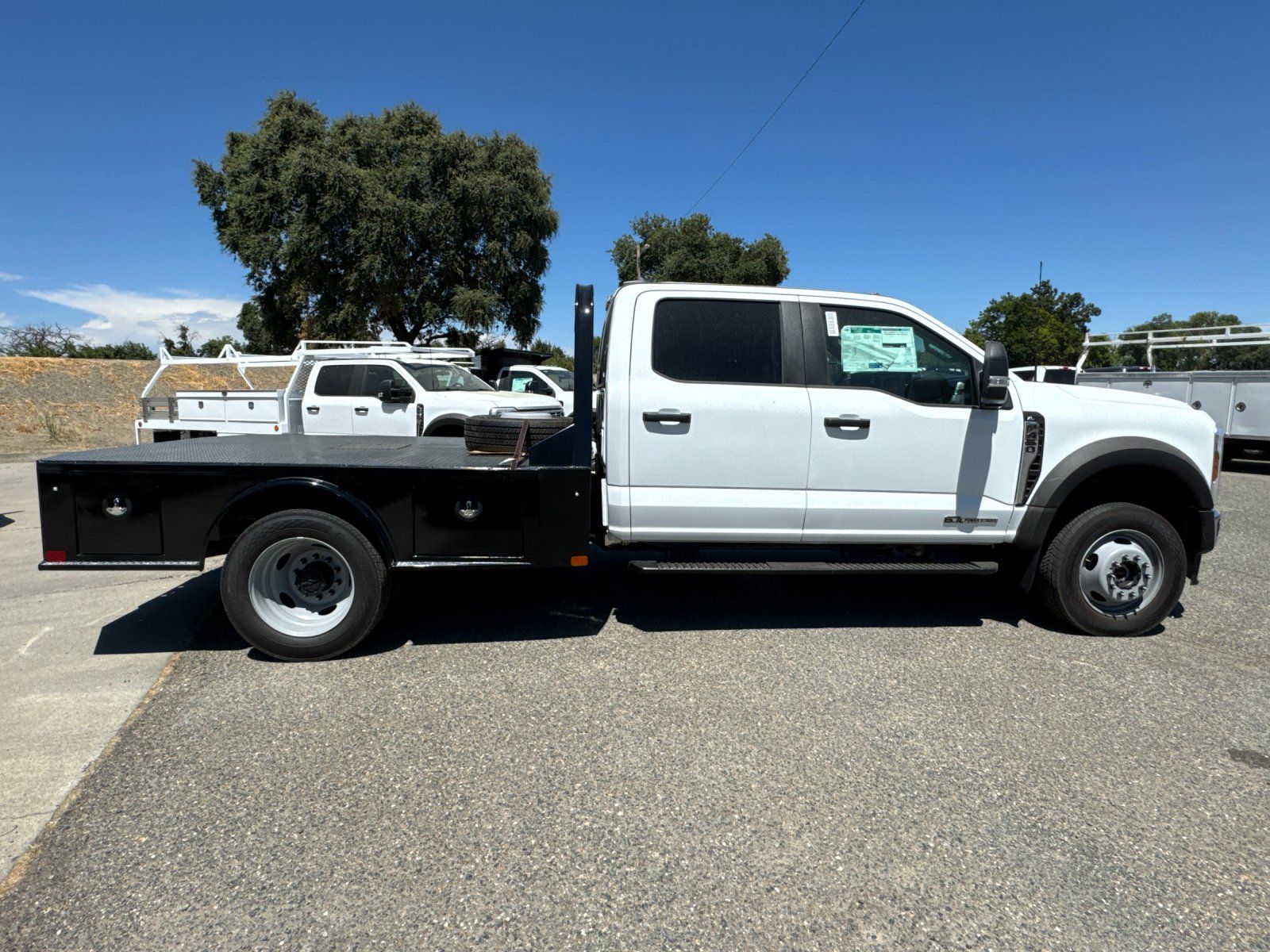 2025 Ford F-450 XL photo 2