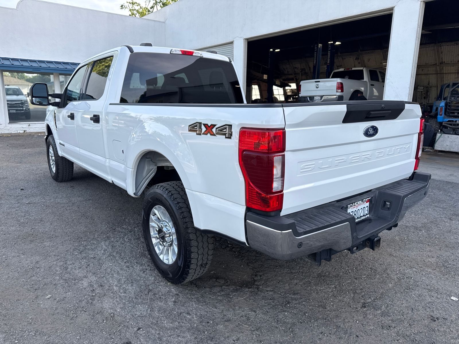 2021 Ford F-250SD XLT Crew Cab Short Bed 4x4 Powerstroke photo 2