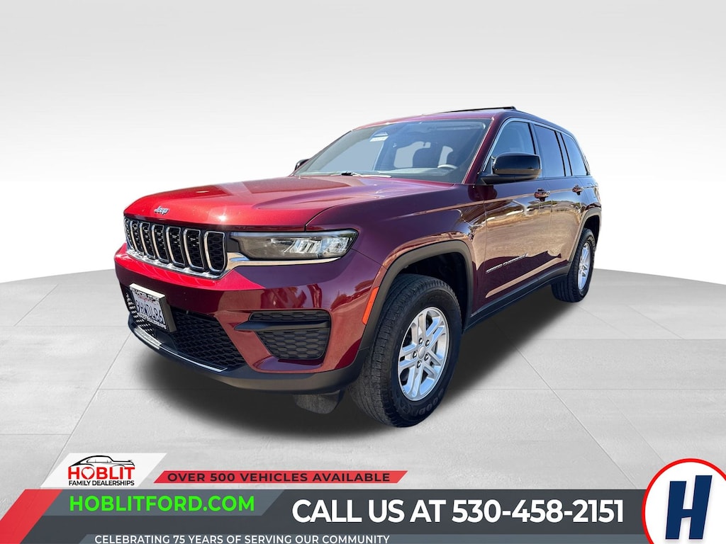 Certified 2023 Jeep Grand Cherokee Laredo 4x4 w/ Heated Seats SUV