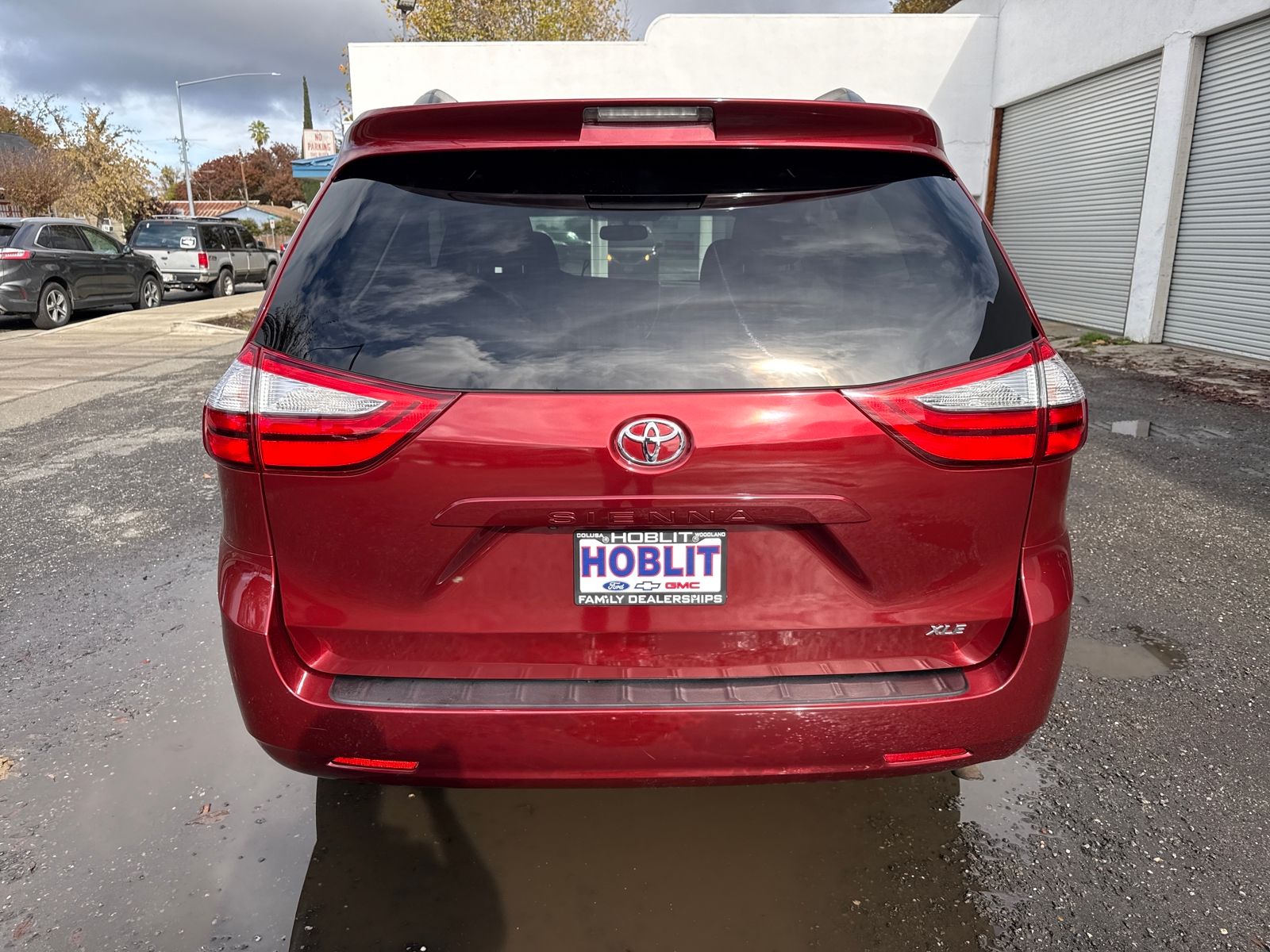 2016 Toyota Sienna XLE photo 4