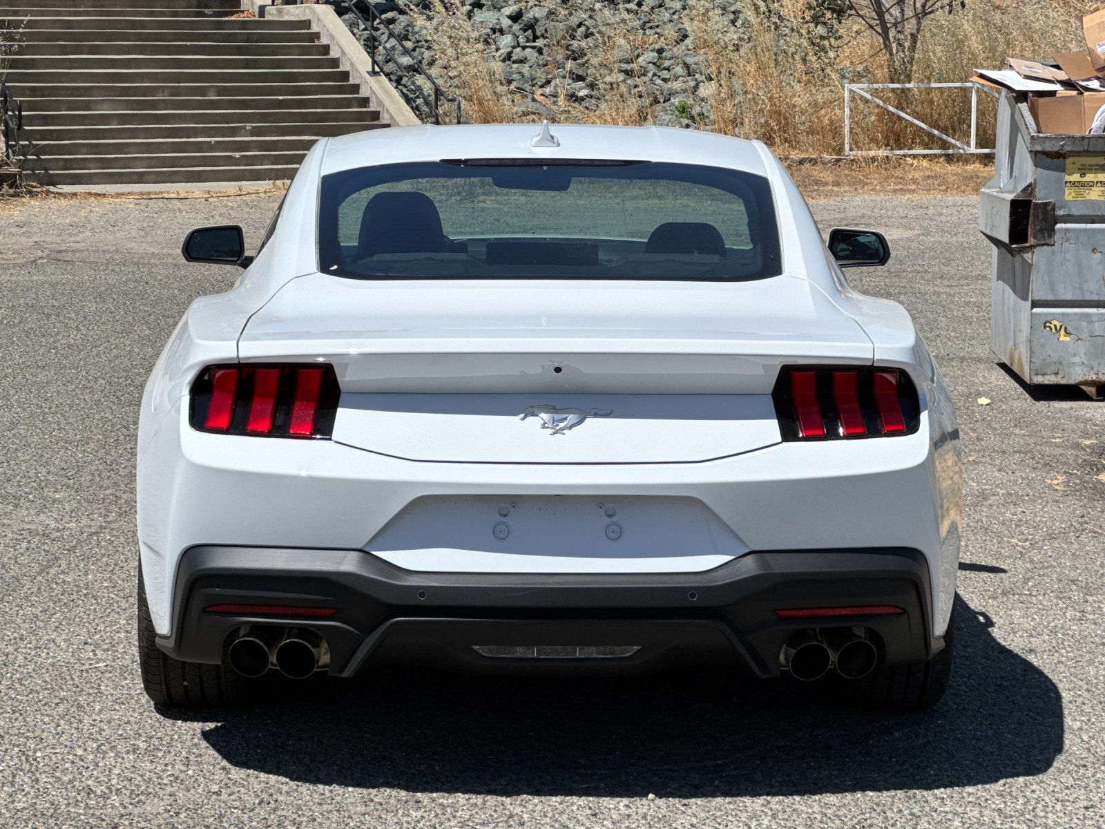 2025 Ford Mustang EcoBoost photo 4