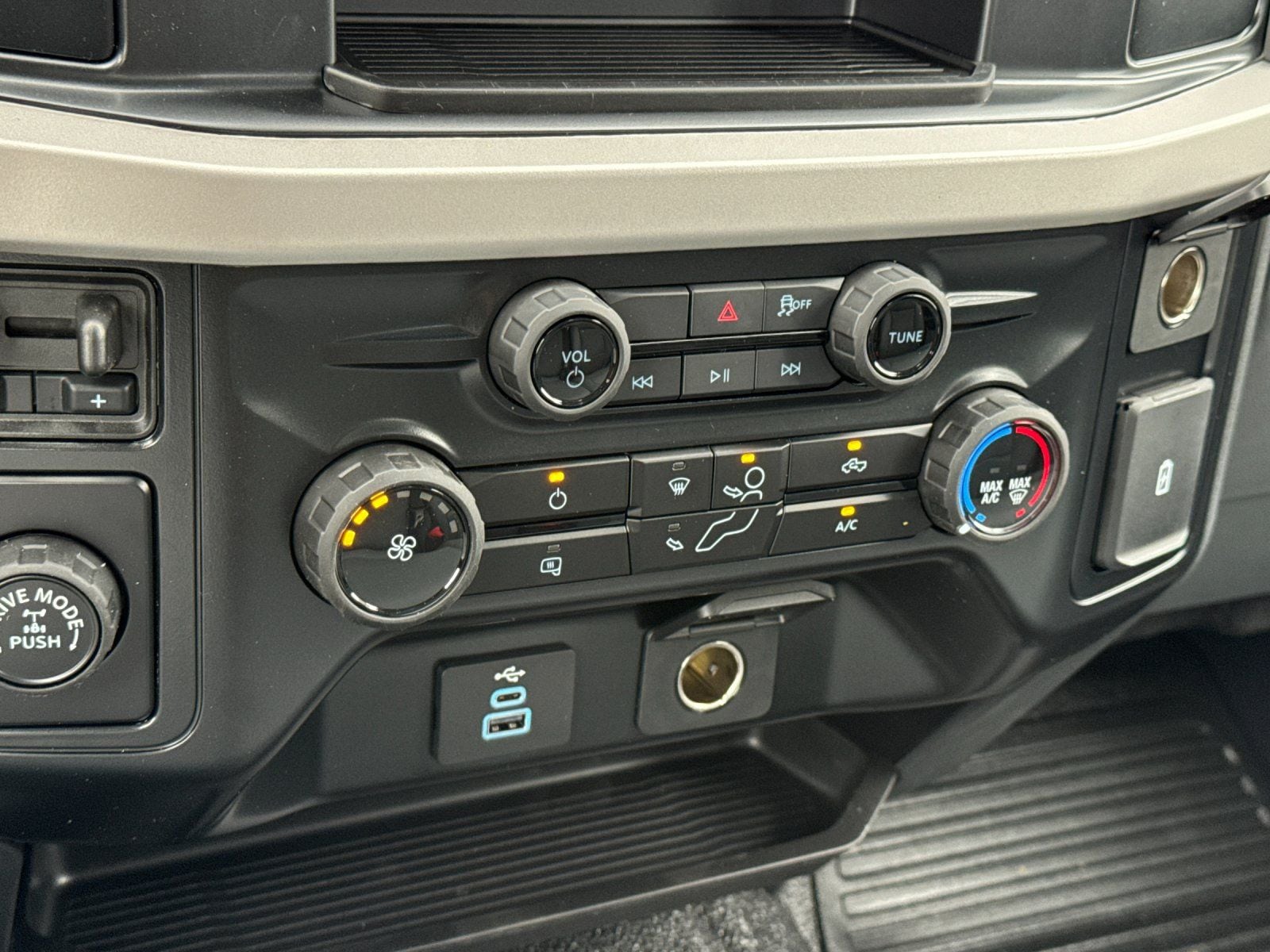 2026 Ford F-250 Super Duty XL - Photo 21