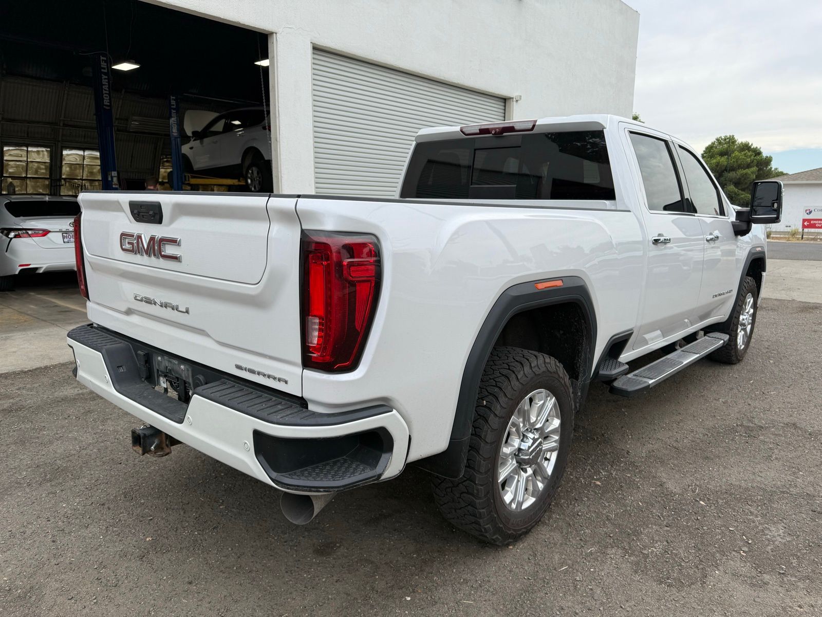 2020 Gmc Sierra Denali photo 2