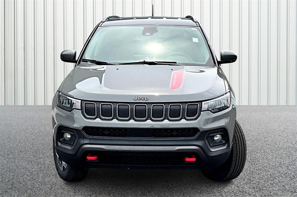 2022 Jeep Compass Trailhawk photo 2