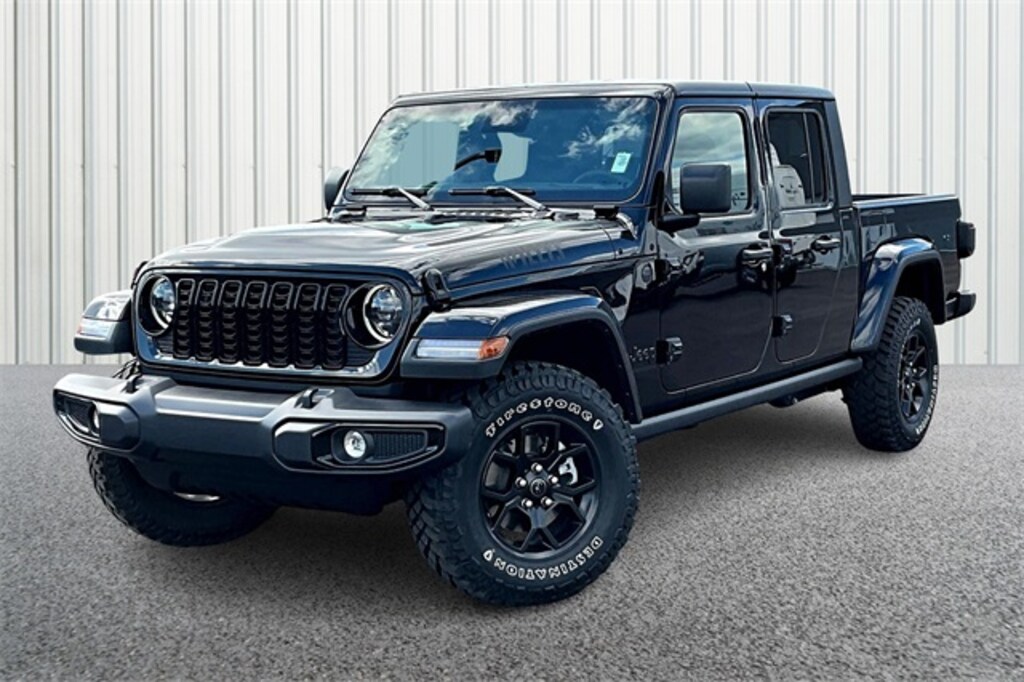 Used 2025 Jeep Gladiator Sport Truck Crew Cab