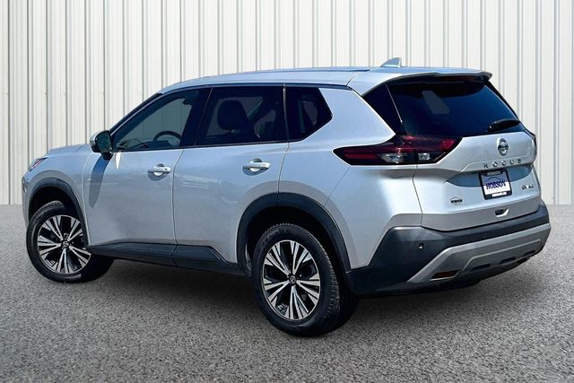Used 2021 Nissan Rogue SV with VIN 5N1AT3BB3MC736569 for sale in Martinsville, IN