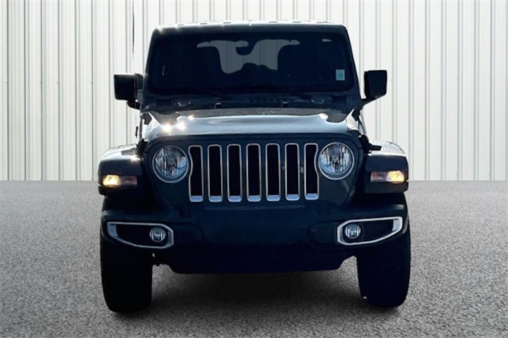 Used 2021 Jeep Wrangler Unlimited Sahara SUV