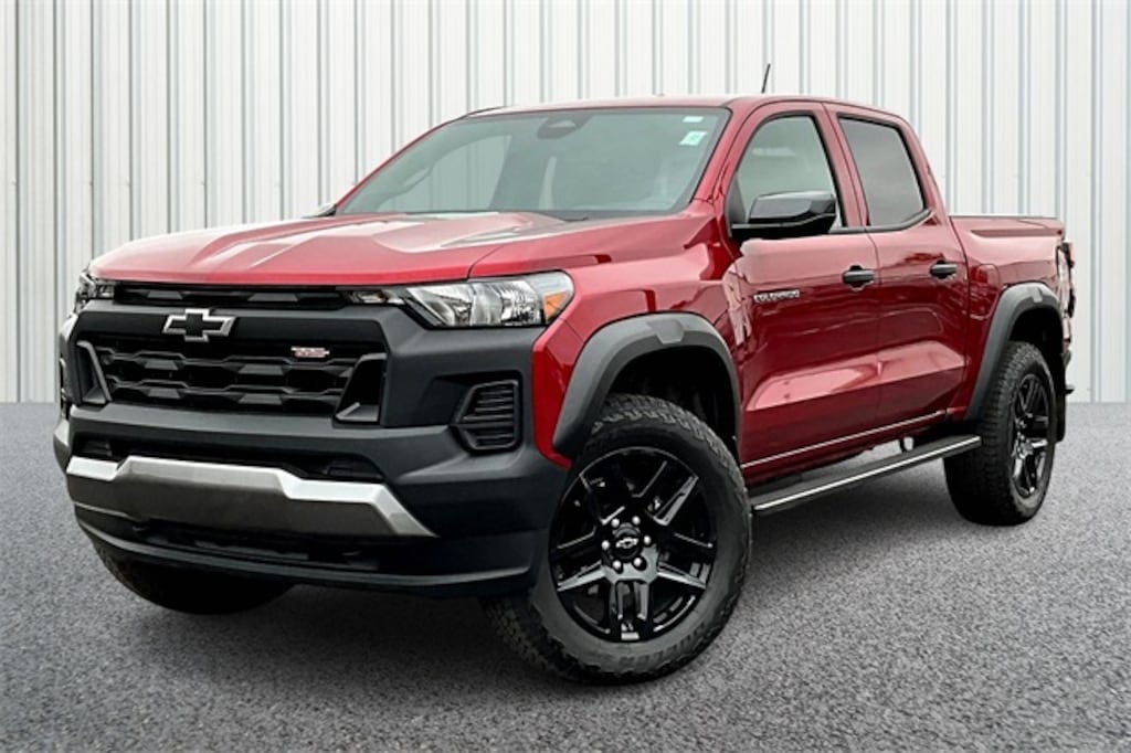 Used 2025 Chevrolet Colorado Trail Boss Truck Crew Cab