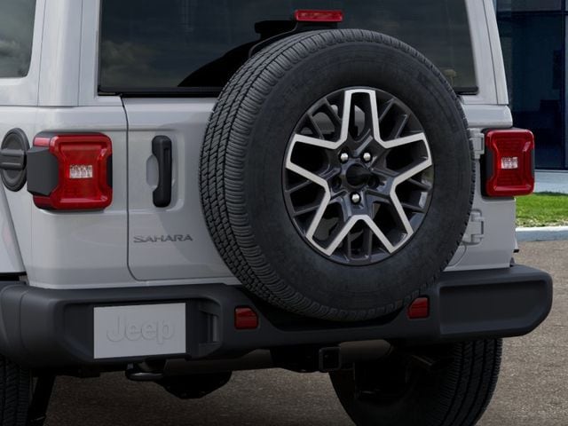 2025 Jeep Wrangler 4-Door Sahara - Photo 13
