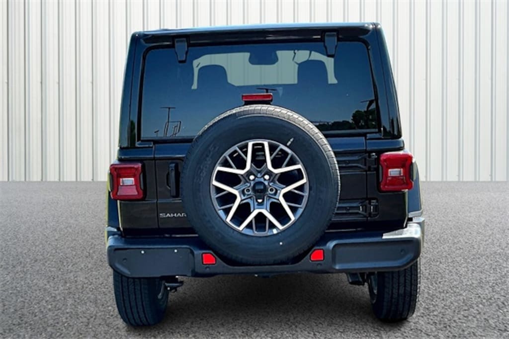 New 2025 Jeep Wrangler 4-DOOR SAHARA Sport Utility