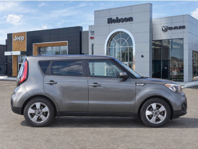 Used 2018 Kia Soul Base with VIN KNDJN2A28J7544367 for sale in Martinsville, IN