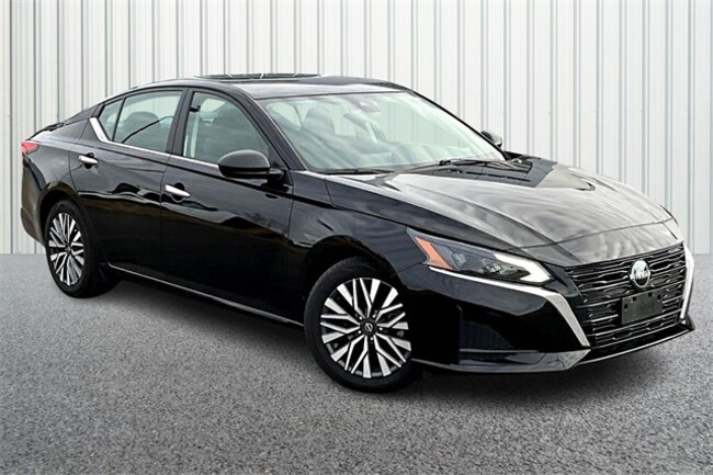 2024 Nissan Altima 2.5 SV Sedan