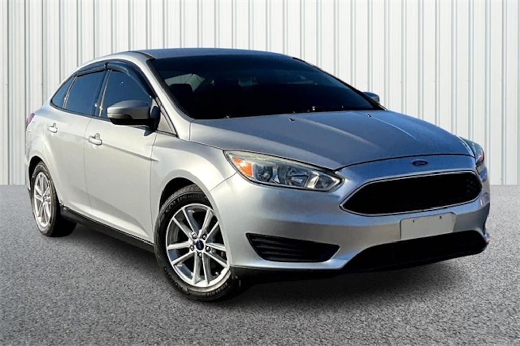Used 2015 Ford Focus SE Sedan
