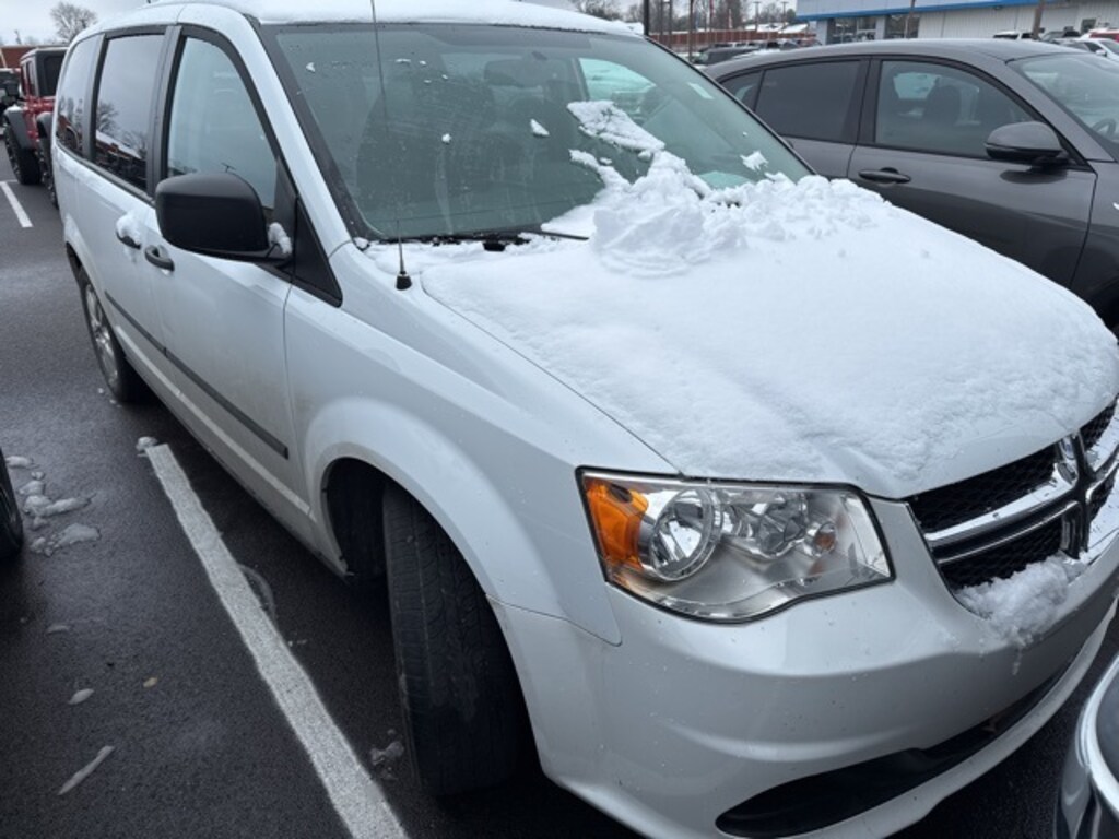 Used 2016 Dodge Grand Caravan AVP/SE Van