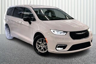 2024 Chrysler Pacifica Touring L Van Passenger Van