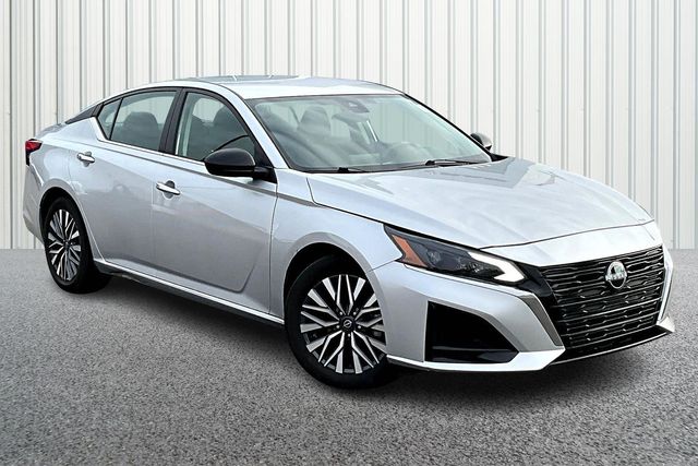 2024 Nissan Altima SV