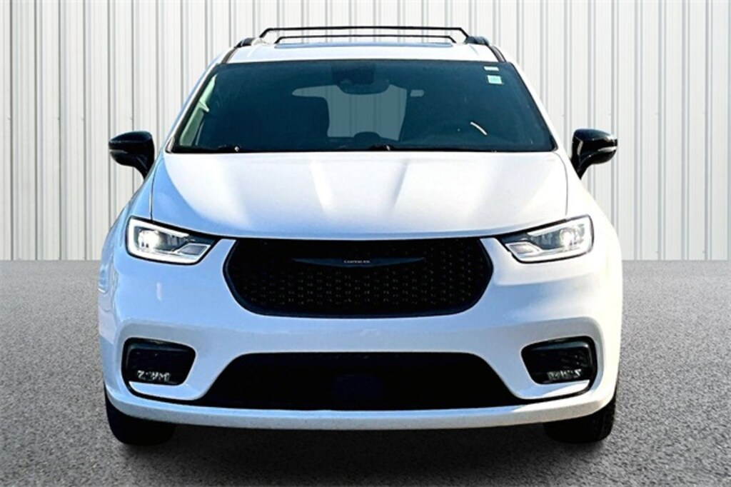 Used 2025 Chrysler Pacifica Limited Van Passenger Van