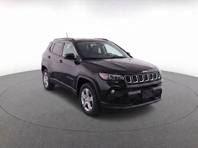 2024 Jeep Compass Latitude 4X4's photo