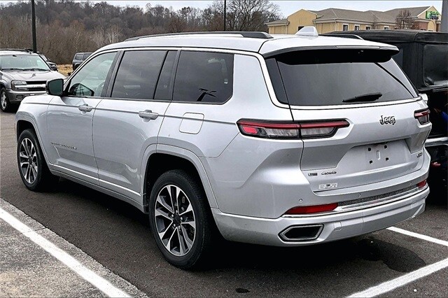 2021 Jeep Grand Cherokee Overland photo 4