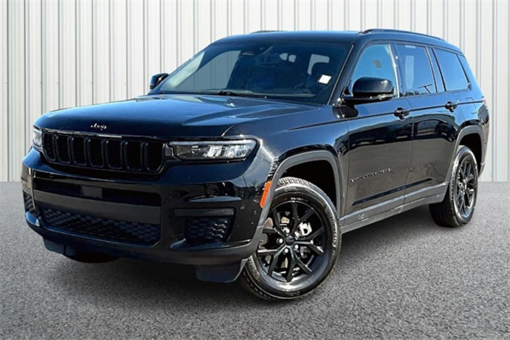 Used 2024 Jeep Grand Cherokee L Laredo SUV