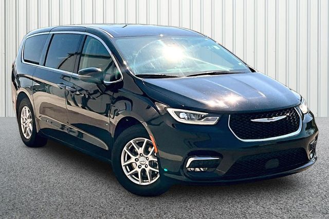 2024 Chrysler Pacifica Touring L Van Passenger Van