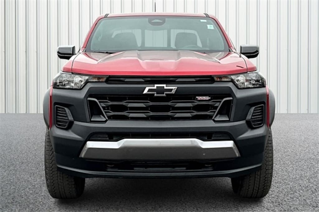 Used 2025 Chevrolet Colorado Trail Boss Truck Crew Cab