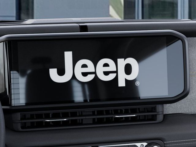 2025 Jeep Wrangler 4-Door Sahara - Photo 18