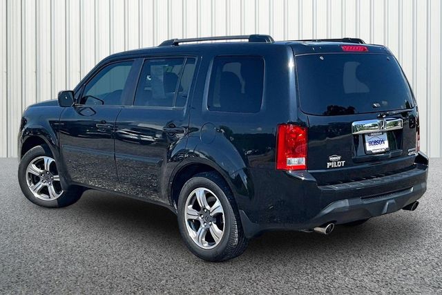 Used 2015 Honda Pilot SE with VIN 5FNYF4H3XFB043438 for sale in Martinsville, IN